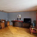 Comfortable On A Farm With Parking