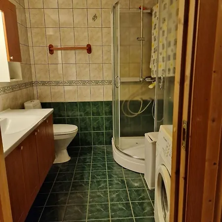 Comfortable On A Farm With Parking Apartment *