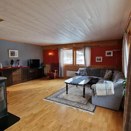 Comfortable On A Farm With Parking Apartment Tromso