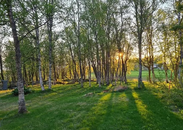 Comfortable On A Farm With Parking Apartament