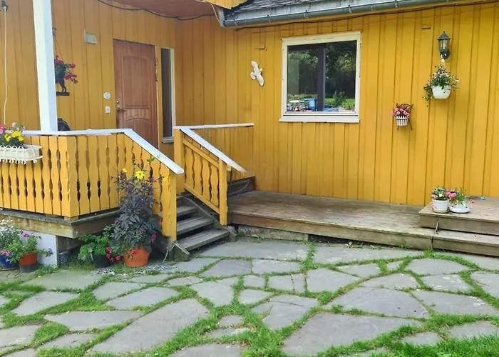 Comfortable On A Farm With Parking