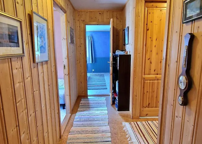 Comfortable On A Farm With Parking Appartement *